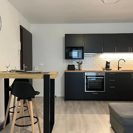 Cosy A - Parking Prive Lägenhet *